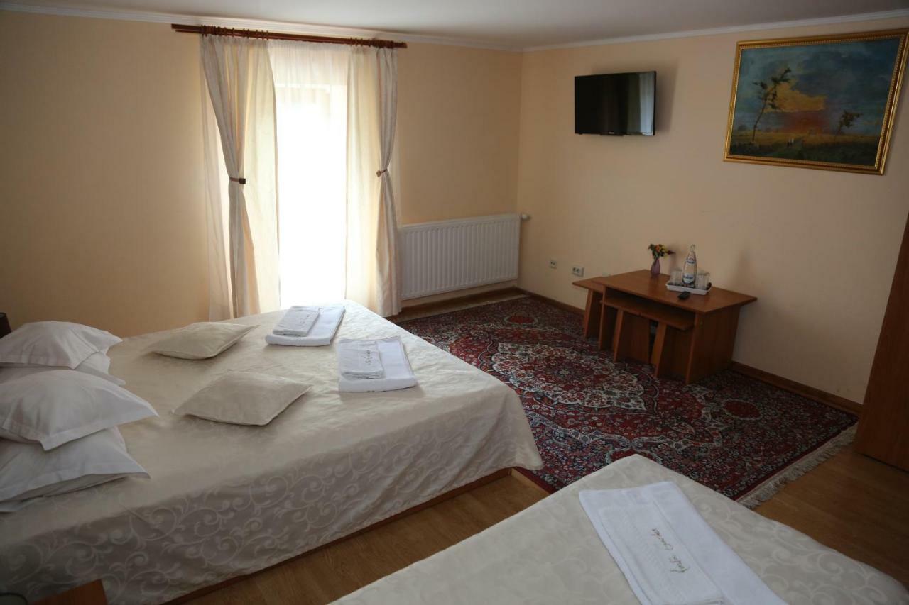 New Aosta Garden Hotel Sinaia Luaran gambar