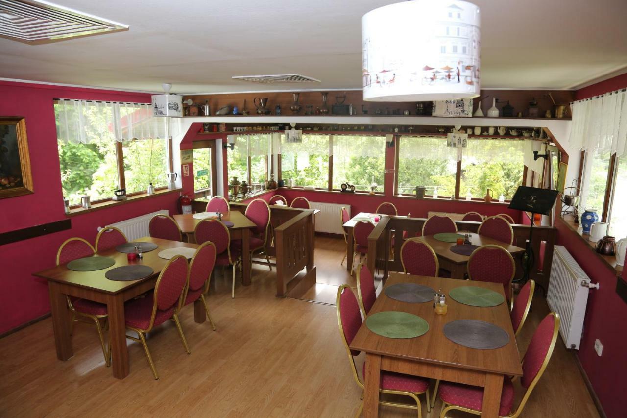New Aosta Garden Hotel Sinaia Luaran gambar